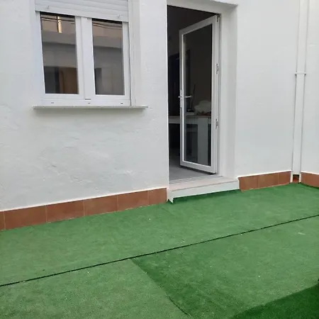 Agradable Casa Con Patio * Саламанка