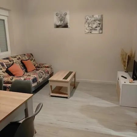 Будинок відпочинку Agradable Casa Con Patio *